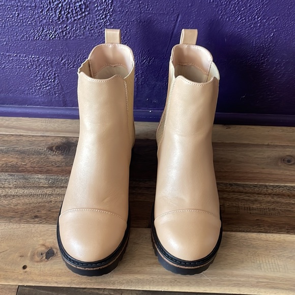 Journee Boot - Picture 5 of 7